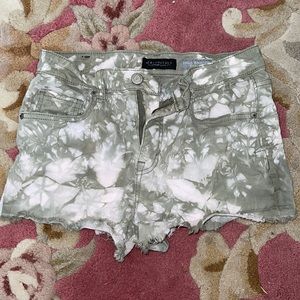 Green tye dye high wasted shorts